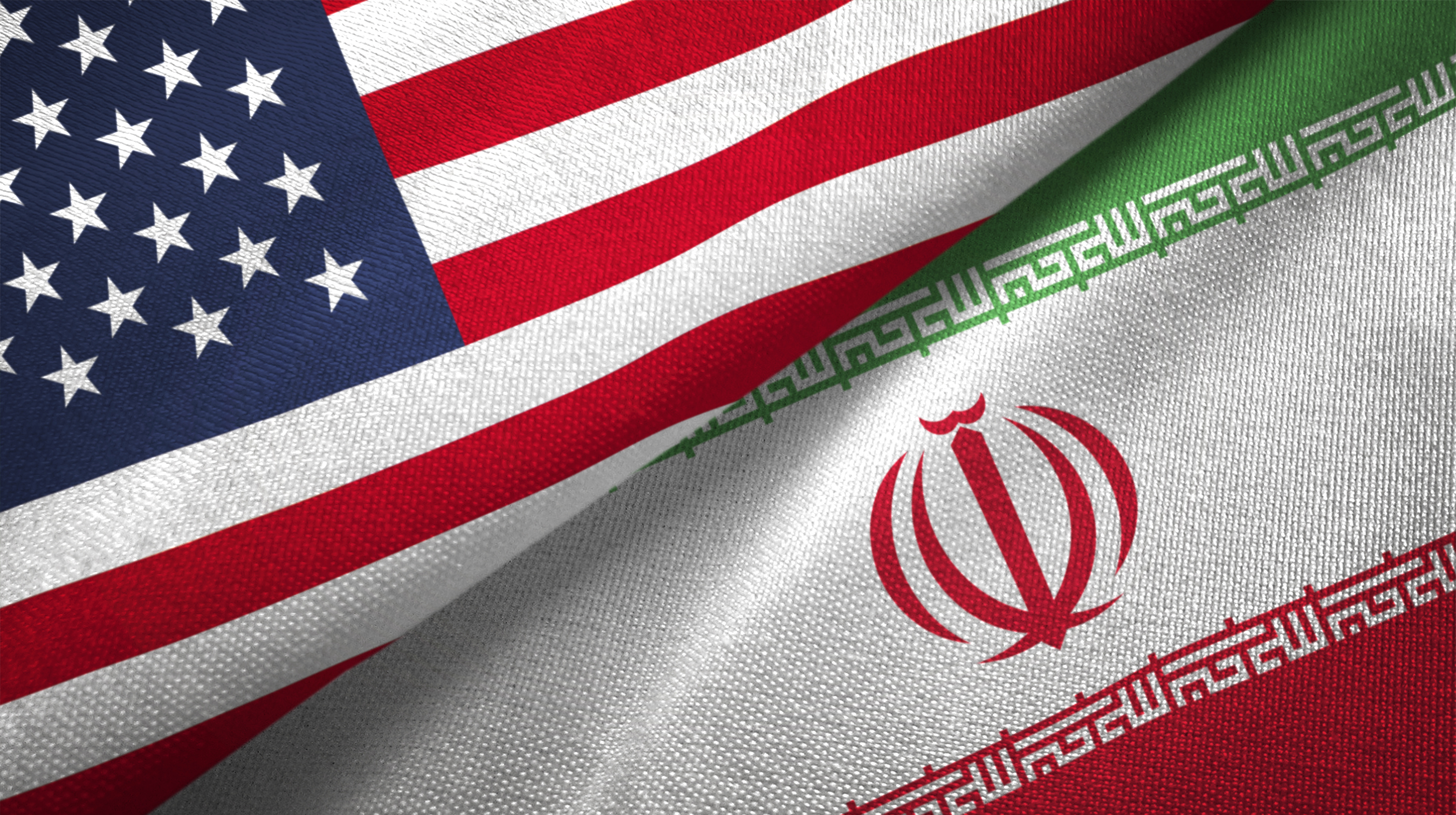 US Iran flags 