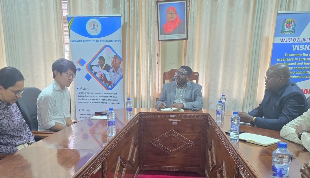 Picture of meeting of Tanzania Institute of Education 