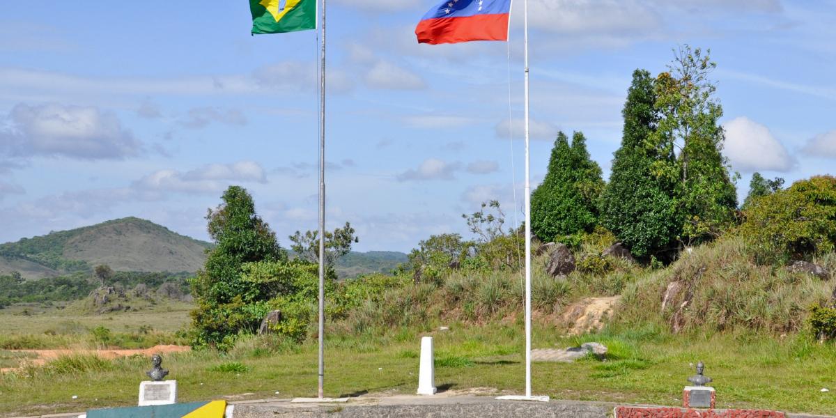Brazil-Venezuela borderline near Santa Elena de Uairén