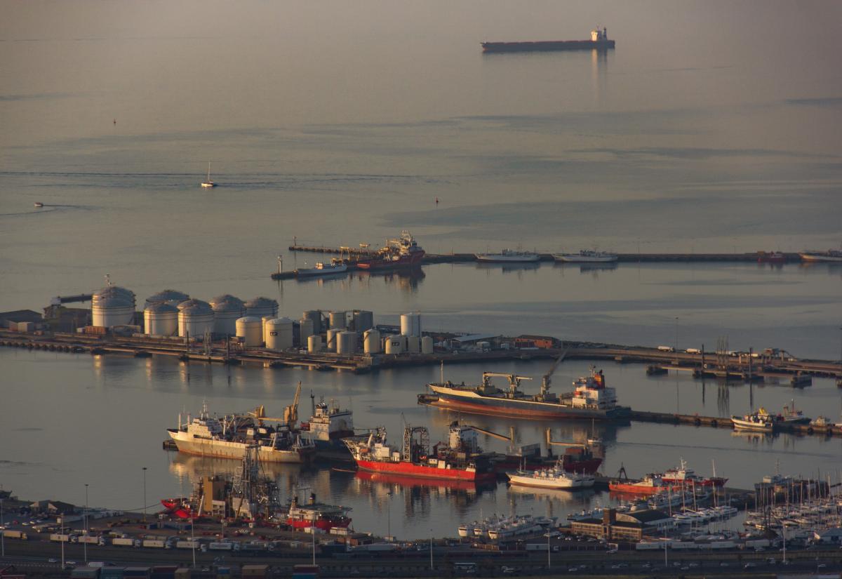 Image of a harbour in Cape Town 