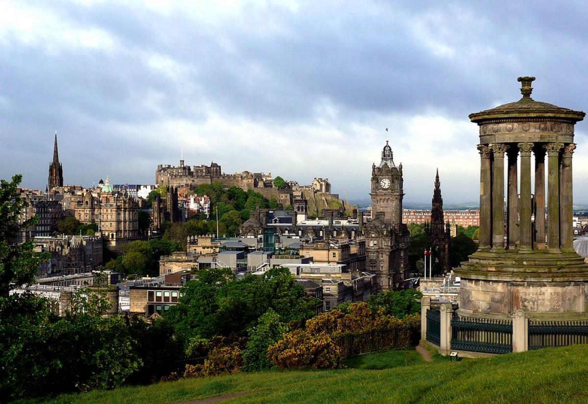 Edinburgh skyline