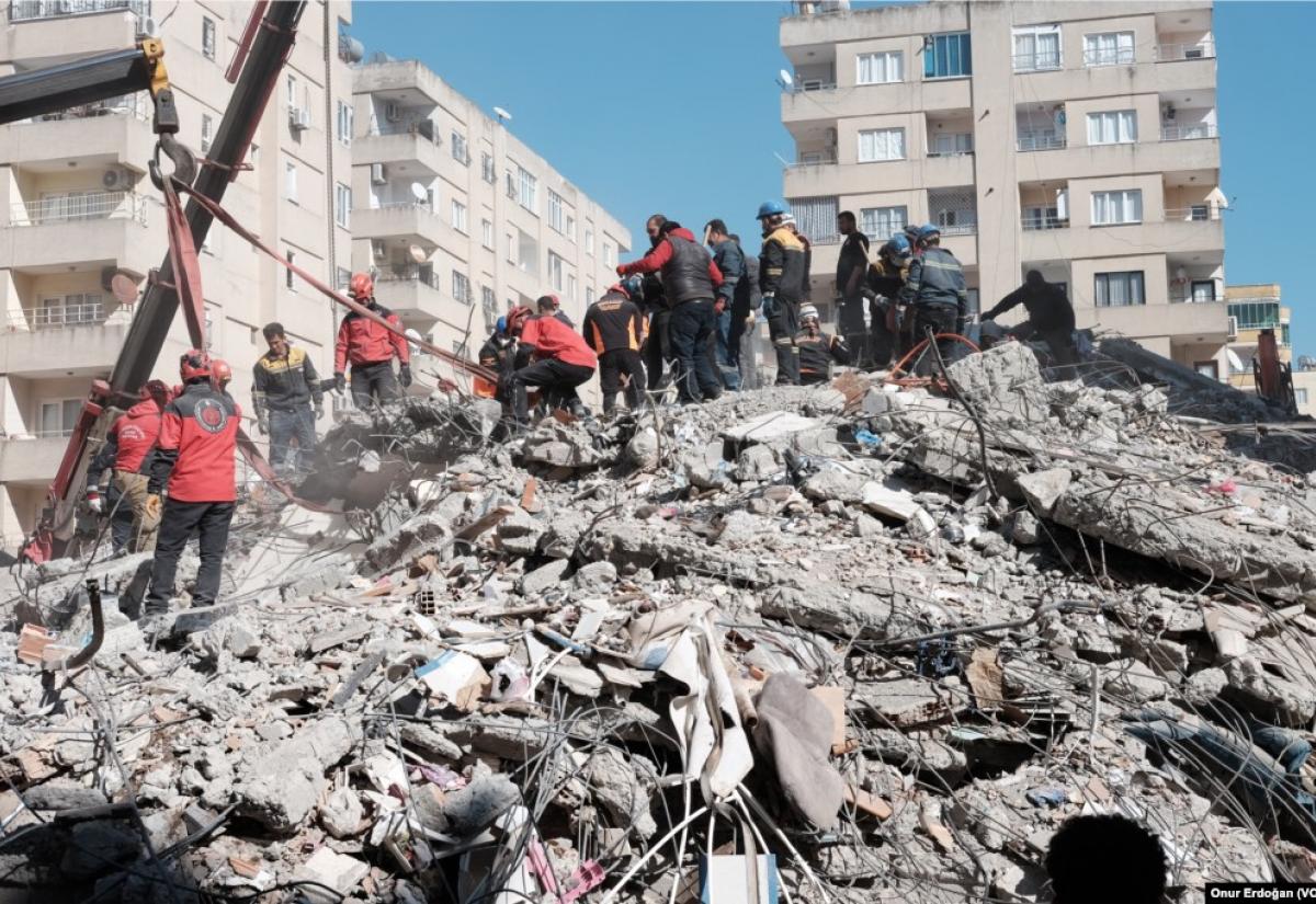 Rescue workers in Osmaniye, Turkey