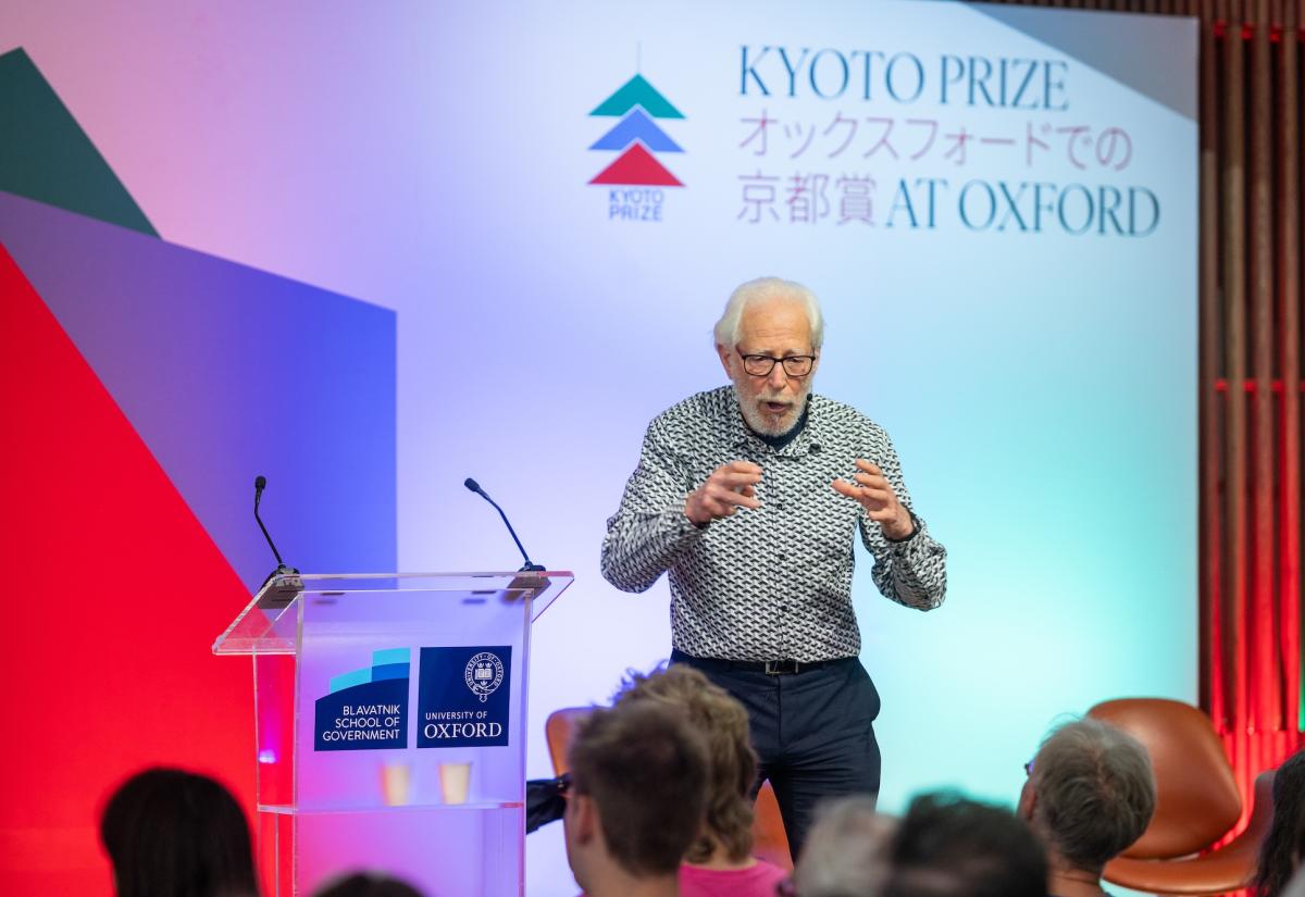 Paul Hoffman at the Kyoto Prize giving a lecture