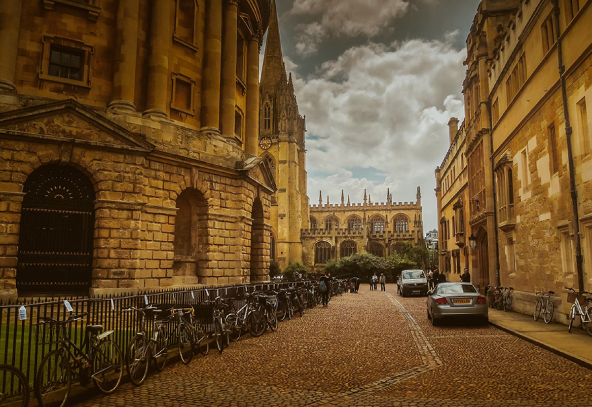Catte Street and the Radcliffe Camera (left)